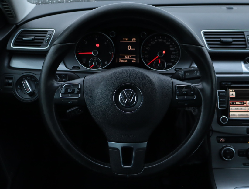 Volkswagen Passat, 2012