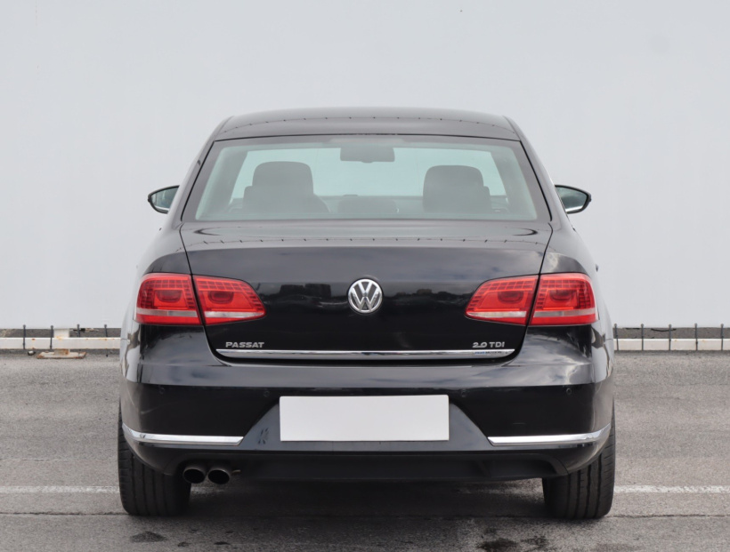 Volkswagen Passat, 2012