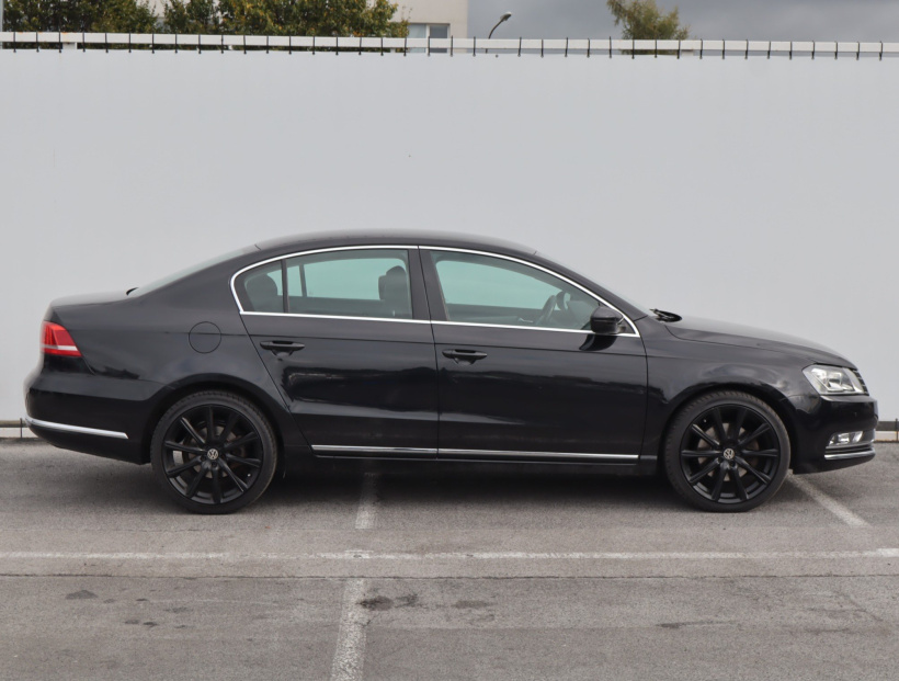 Volkswagen Passat, 2012