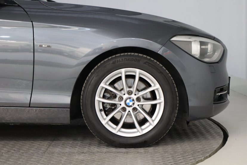 BMW 1, 2012