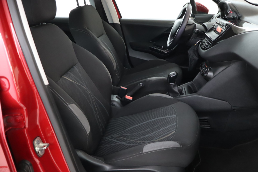 Peugeot 208, 2014