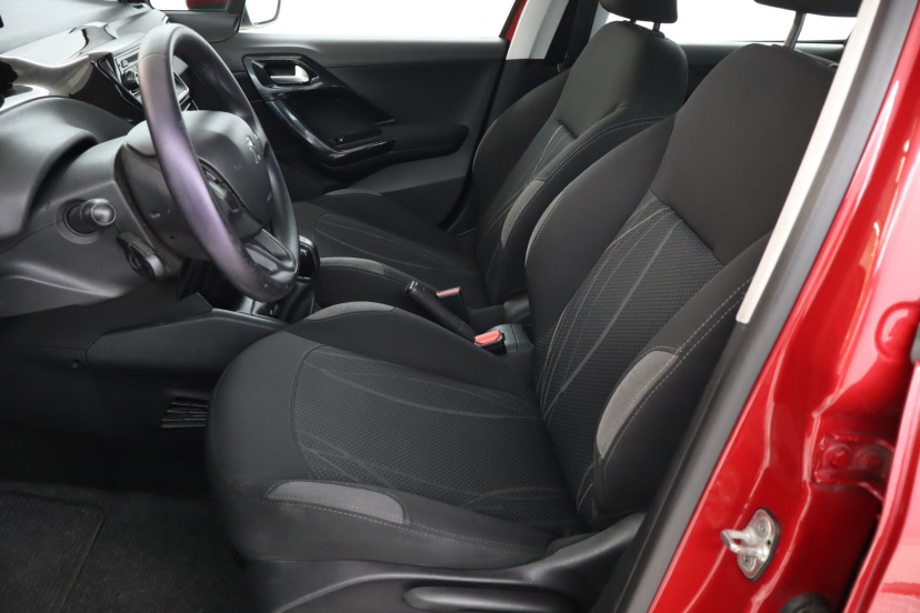 Peugeot 208, 2014