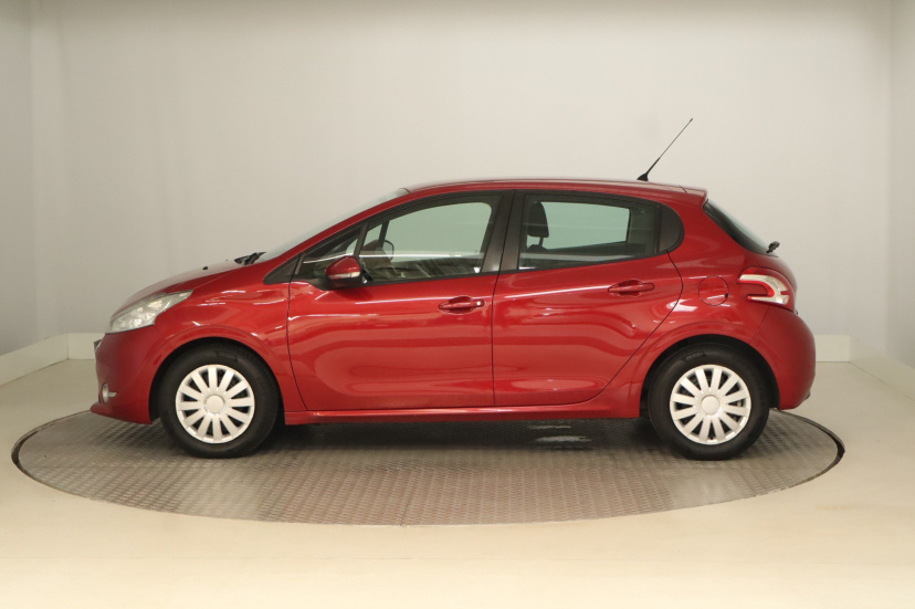 Peugeot 208, 2014