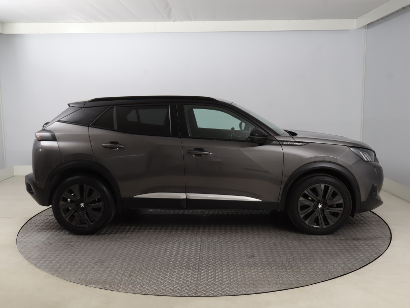 Peugeot 2008, 2020