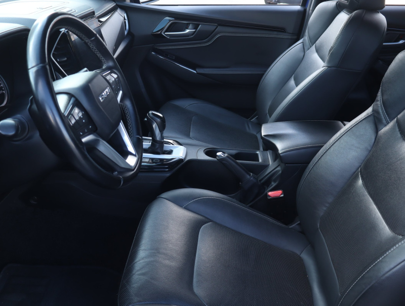 Isuzu D-Max, 2021