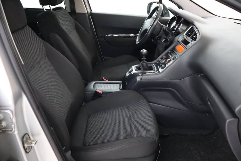 Peugeot 5008, 2009