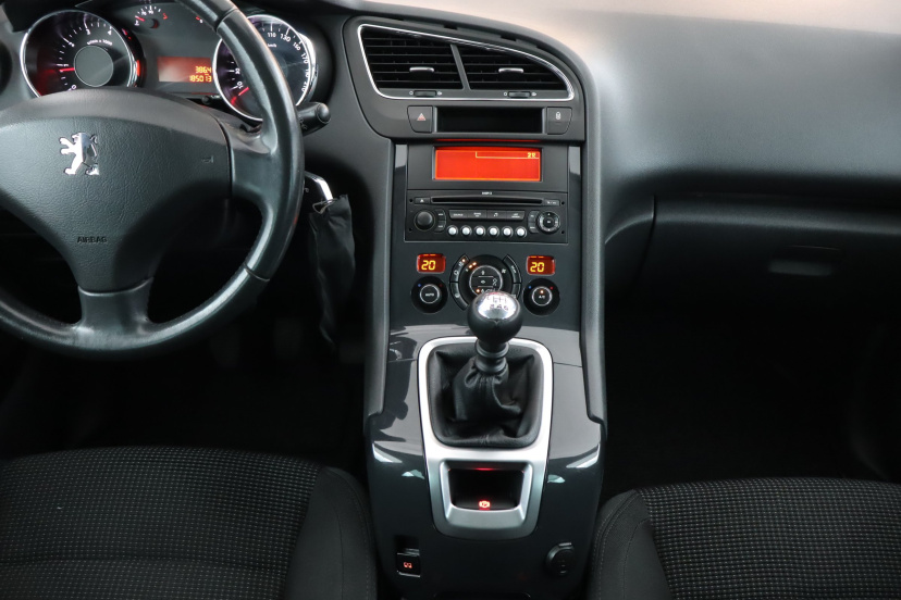 Peugeot 5008, 2009