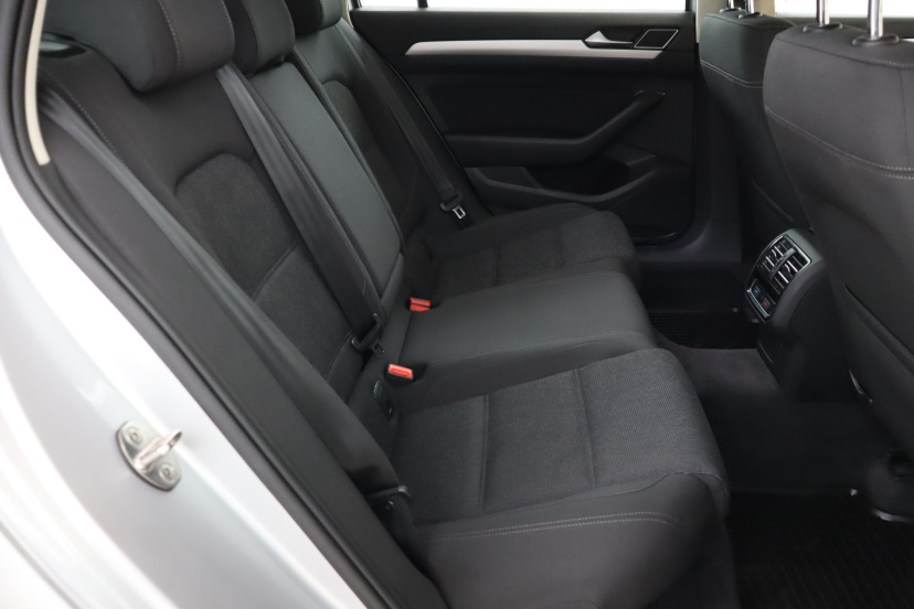 Volkswagen Passat, 2018