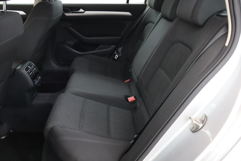 Volkswagen Passat, 2018