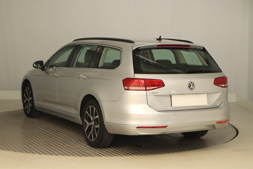 Volkswagen Passat, 2018