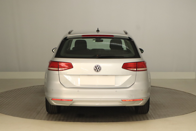 Volkswagen Passat, 2018