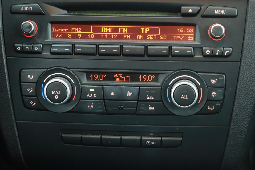 BMW 1, 2009