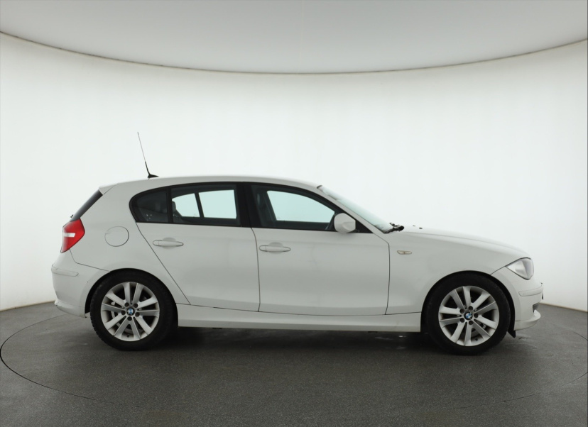 BMW 1, 2009