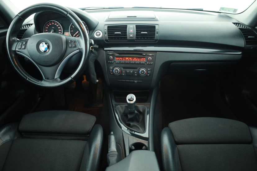 BMW 1, 2009