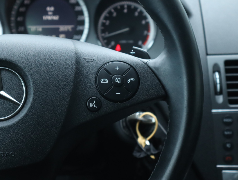Mercedes-Benz C, 2011