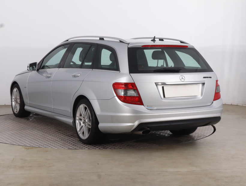 Mercedes-Benz C, 2011