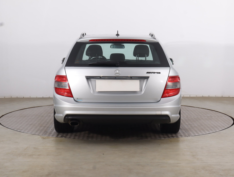 Mercedes-Benz C, 2011