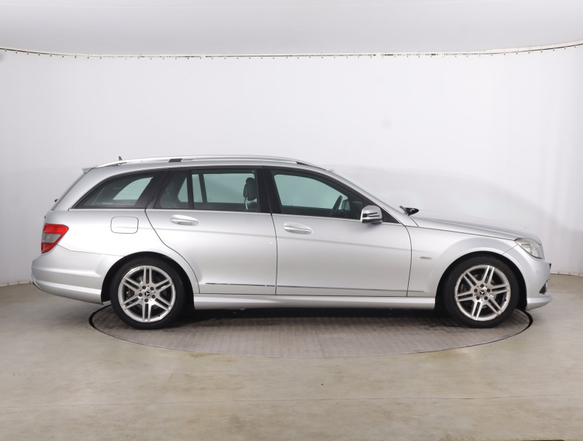 Mercedes-Benz C, 2011
