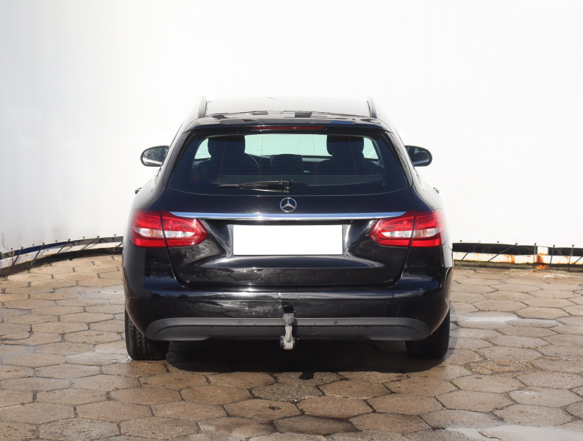 Mercedes-Benz C, 2016