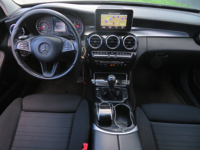 Mercedes-Benz C, 2016