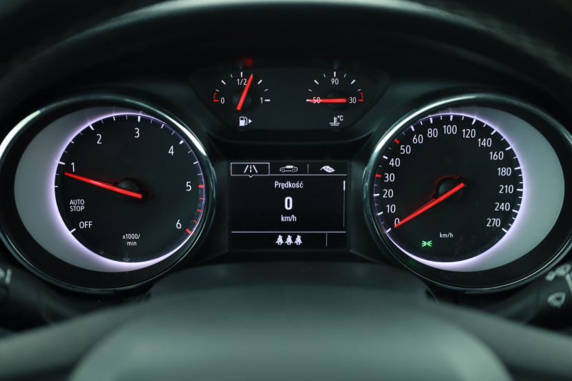 Opel Astra, 2019