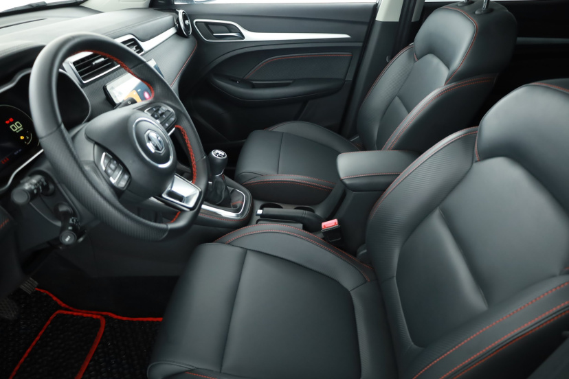 MG ZS SUV, 2024