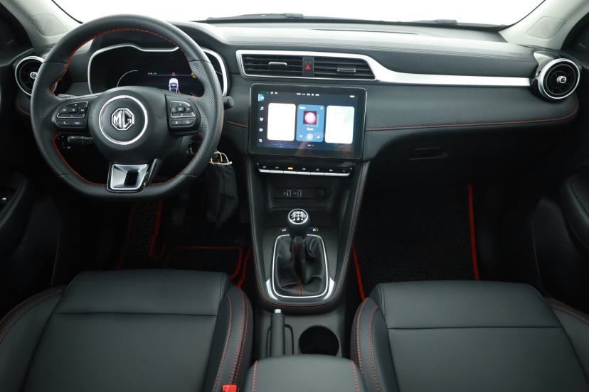 MG ZS SUV, 2024