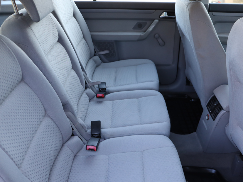 Volkswagen Touran, 2003