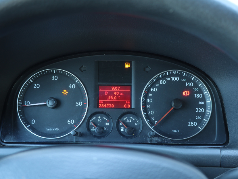 Volkswagen Touran, 2003