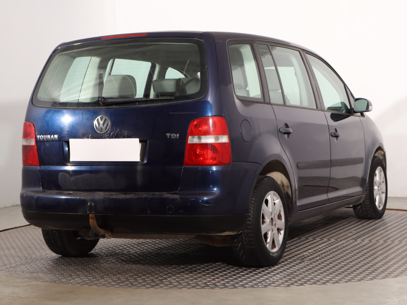Volkswagen Touran, 2003