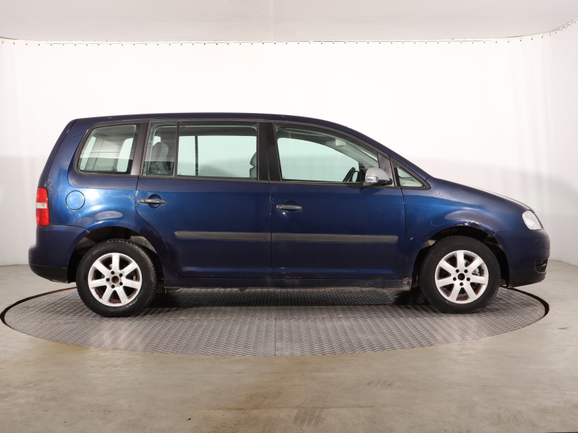 Volkswagen Touran, 2003