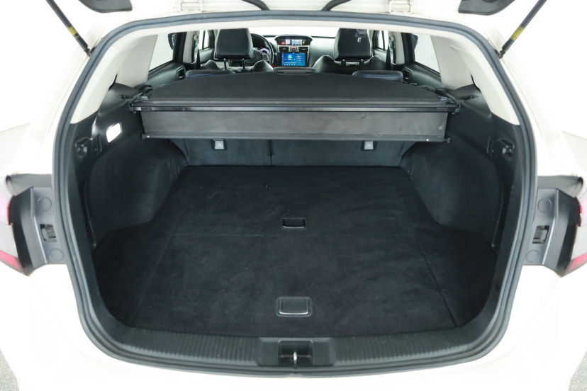 Subaru Levorg, 2015