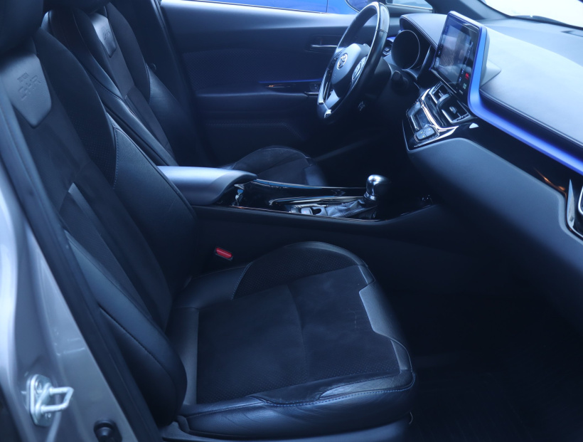 Toyota C-HR, 2018