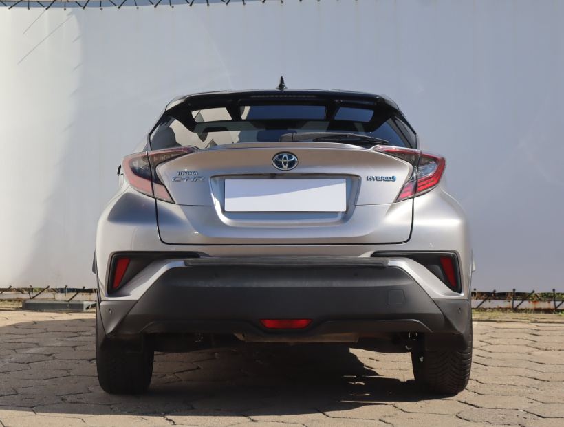Toyota C-HR, 2018
