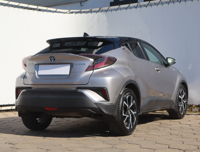 Toyota C-HR, 2018