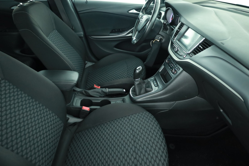 Opel Astra, 2018