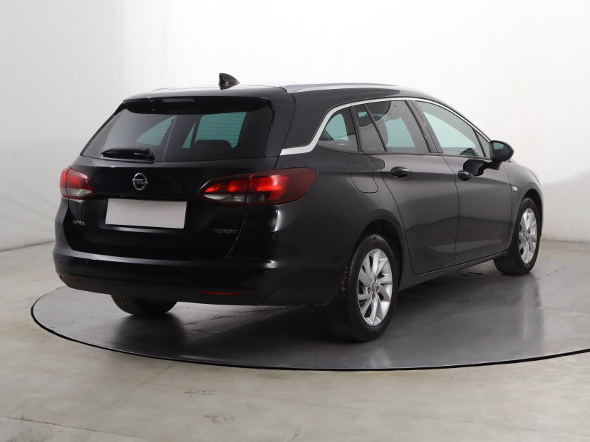 Opel Astra, 2018