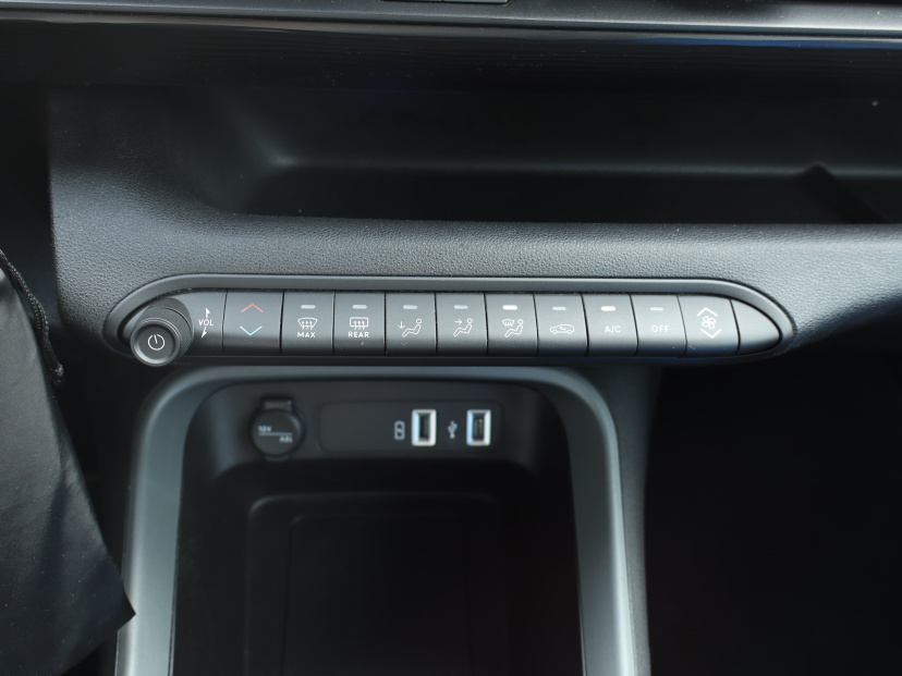 Jeep Avenger, 2024
