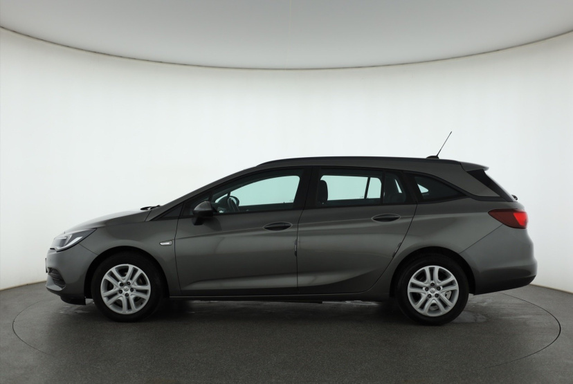 Opel Astra, 2020