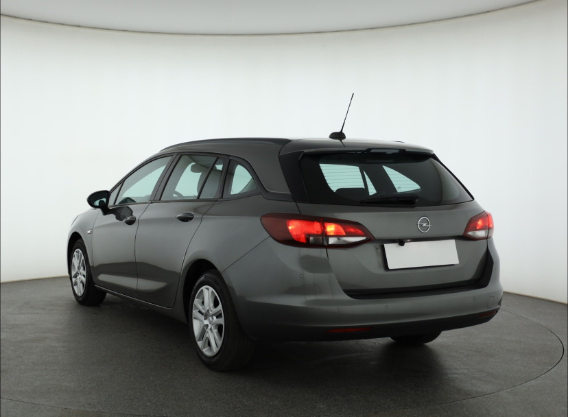 Opel Astra, 2020