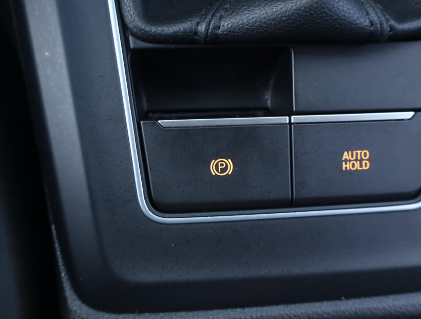 Volkswagen Golf, 2020