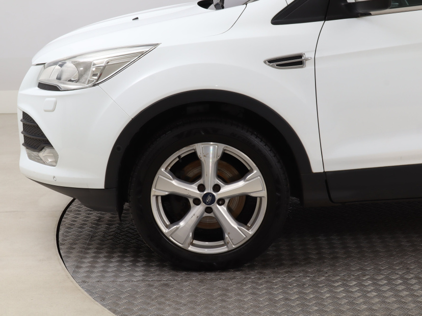 Ford Kuga, 2016