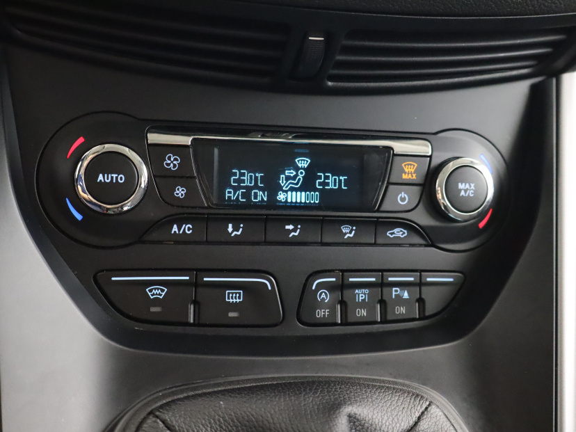 Ford Kuga, 2016