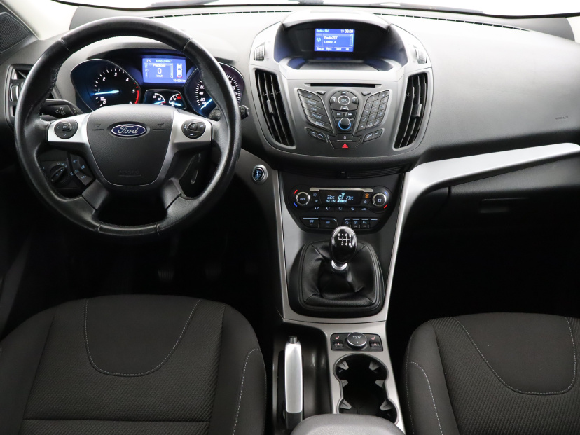 Ford Kuga, 2016