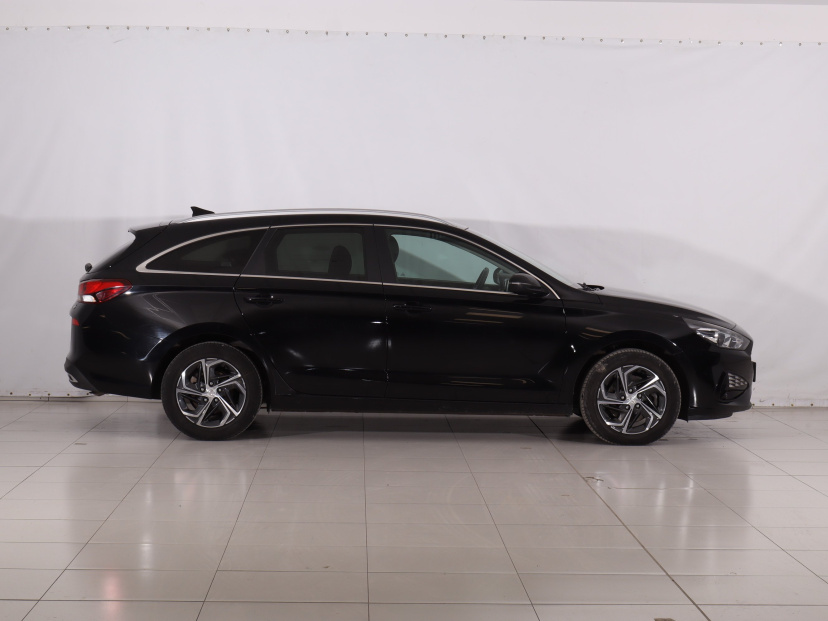 Hyundai i30, 2021