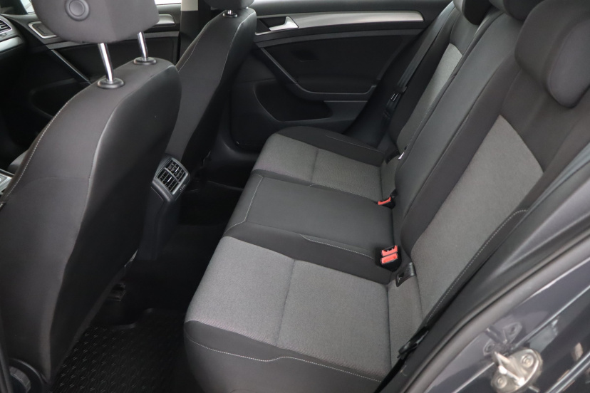 Volkswagen Golf, 2014