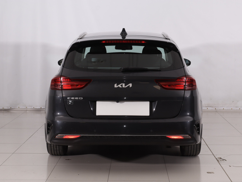 Kia Ceed, 2022