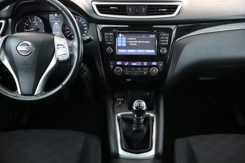 Nissan Qashqai, 2015