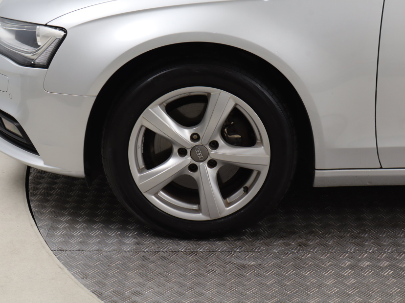 Audi A4, 2013