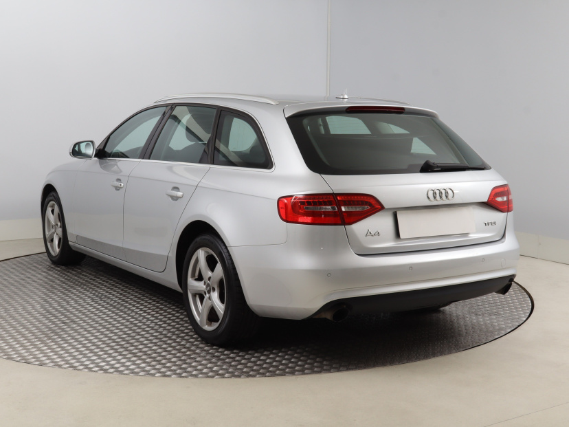 Audi A4, 2013